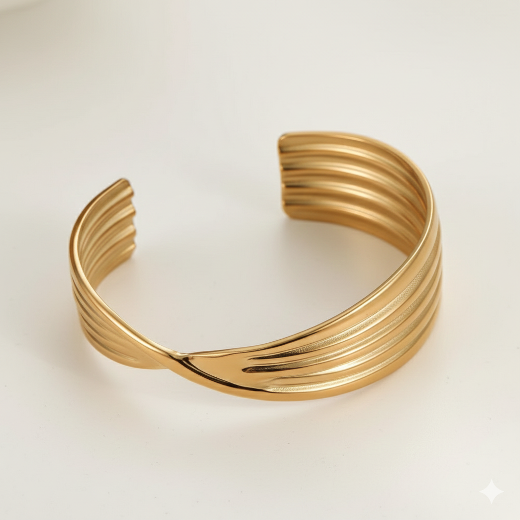 Ava Gold Bracelet