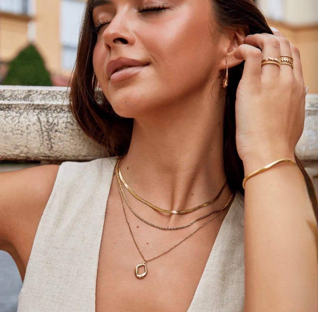 Mira Gold Necklace