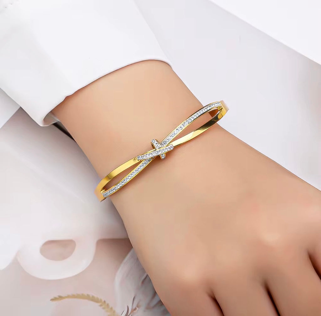 Pia Bracelet
